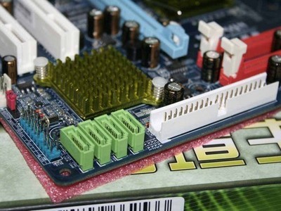 299元铭瑄双防雷塔G31全国热卖 物美价廉的主板新选择